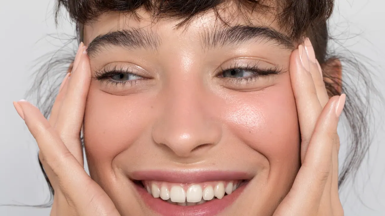 How To Achieve the Soft, Plump Look of “Mochi Skin”