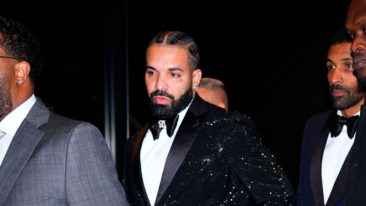 Drake Celebrates 40 With a Big Rolex, Free Birkins, and the Backstreet Boys