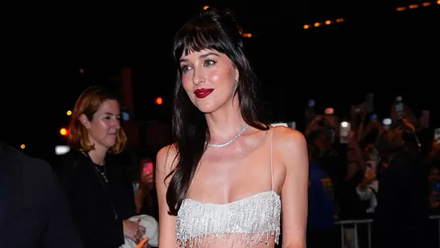 Dakota Johnson's Glowy Skincare for the Verity Premiere Included 4 Products My Mom Loves
