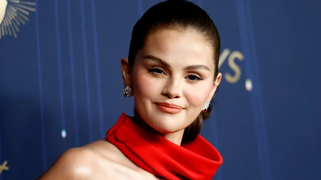Selena Gomez Has Me Seriously Reconsidering the Middle Part