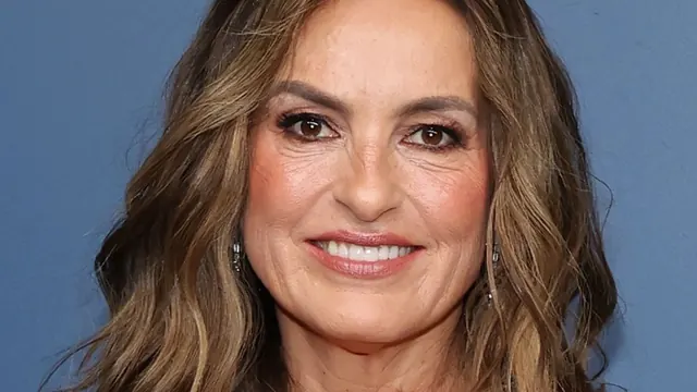 Mariska Hargitay's 2026 Emmys Hair Was a Subtle Tribute to Her Mom
