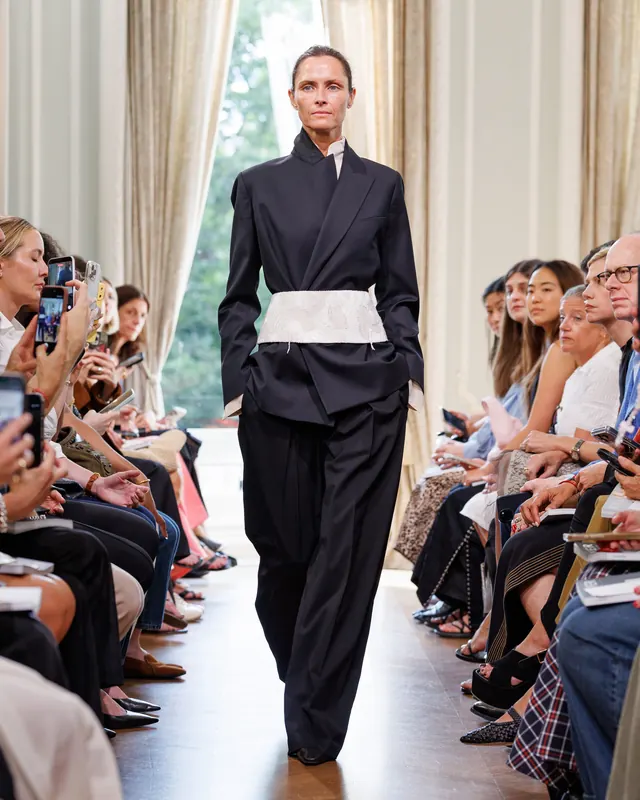 The Surprising Wasit Accessory Taking Over SS27 Runways