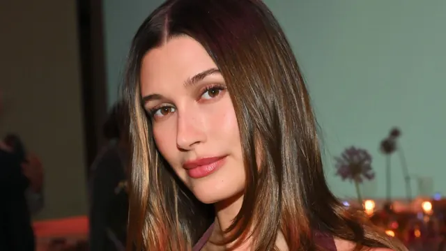 Hailey Bieber's Hot Chocolate Nails Match Her New Hair Color