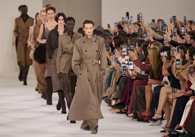 max mara ss27 | far horizon | Schön! Magazine