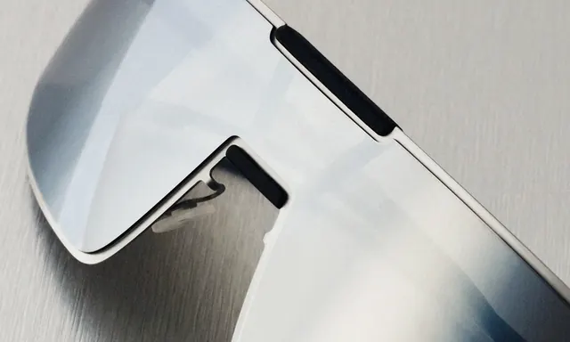 RIMOWA 携手 MYKITA 发布 2026 秋季联名眼镜系列及「The Rehearsal」广告大片