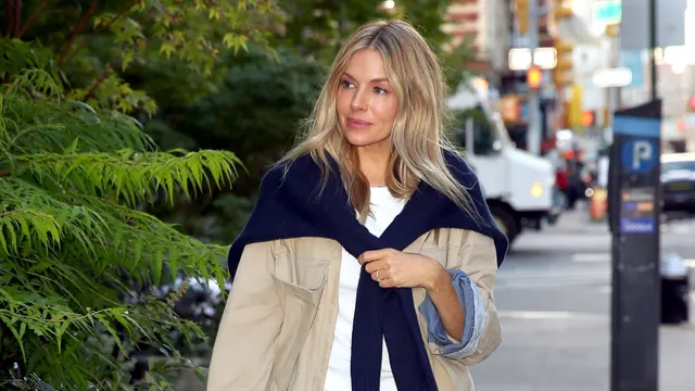 It Girls Reach For This Exact Knit, Jeans and Jacket Combo Every Autumn