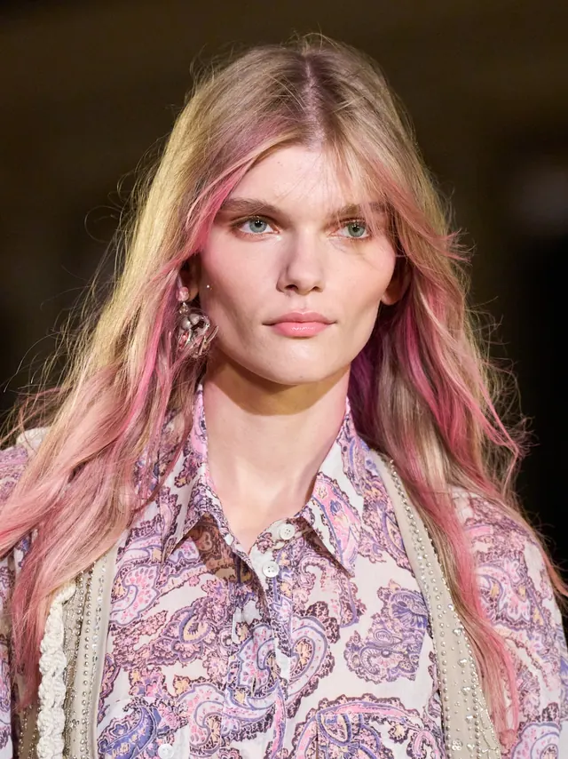 The Top PFW SS27 Beauty Trends, From Glitter Lips To Purple Eyeshadow