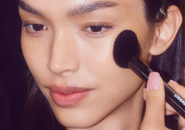 chanel ss27 | beauty backstage | Schön! Magazine
