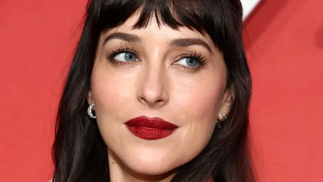 Dakota Johnson Says Goodbye to the Blurred Lip